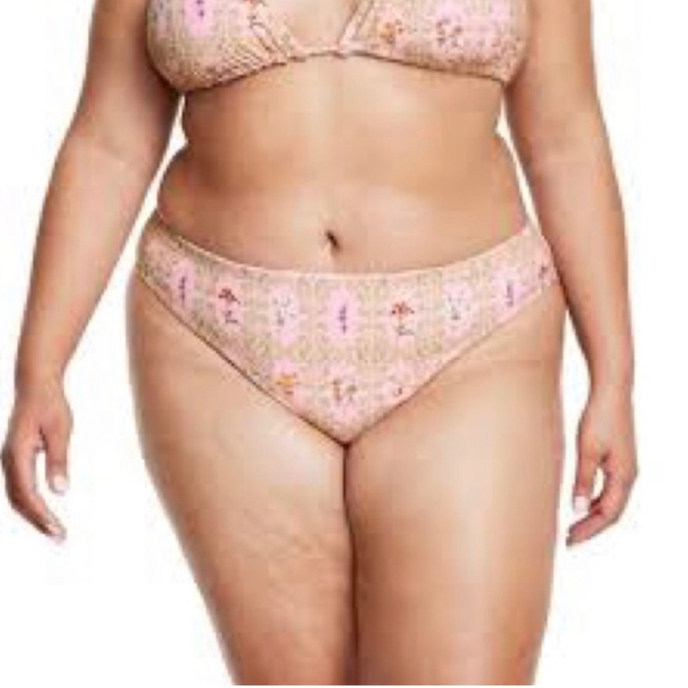 Aguabendita floral dainty bikini bottom size XXL brand new with tags and lining